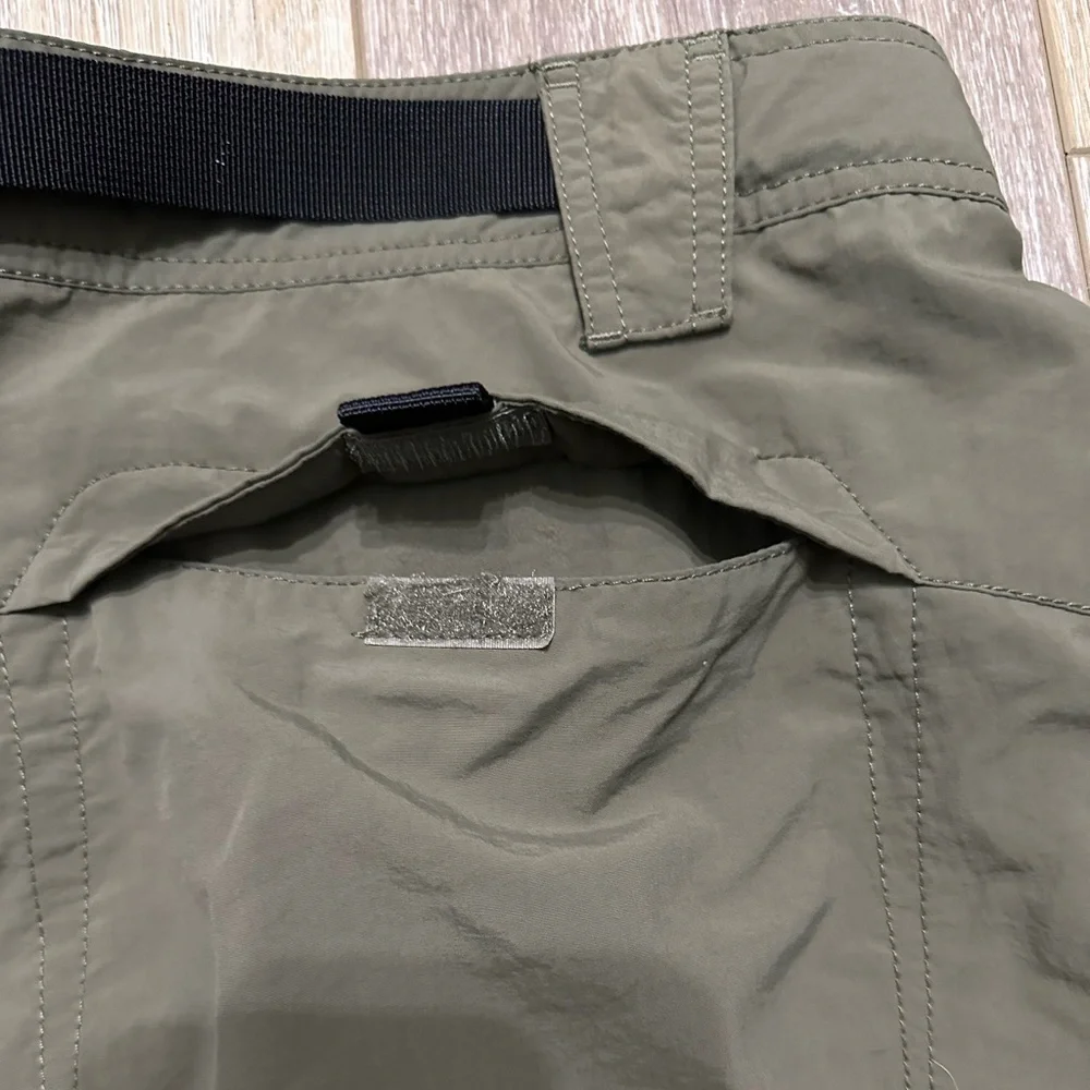 🖤 men’s Eddie Bauer sports shorts excellent condition.